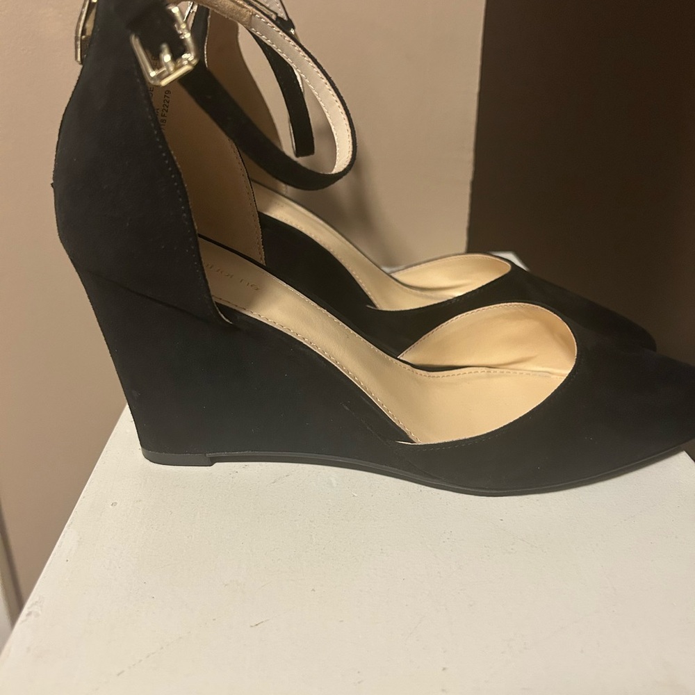 Liz Claiborne Black Ankle Strap Heels